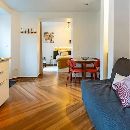 Le Jardin De L'hyser Apartment