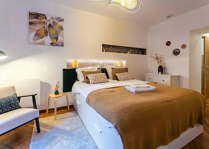 Le Jardin De L'hyser アパート *